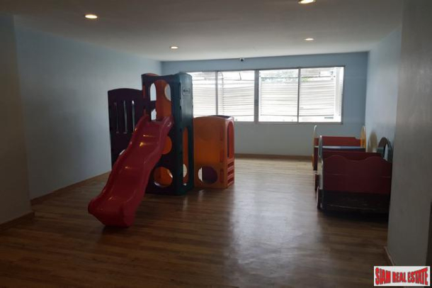 3 Bed, 2 Bath, ApartmentFor Sale, Phrom Phong, Bangkok