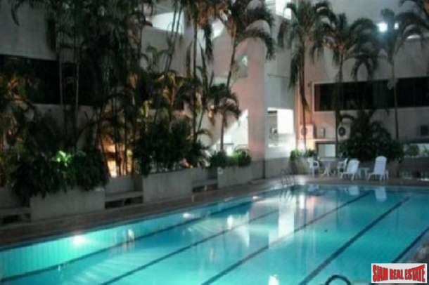 3 Bed, 2 Bath, ApartmentFor Sale, Nana, Bangkok