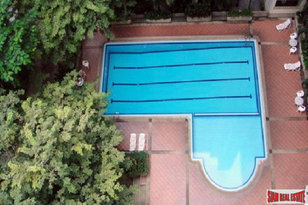 3 Bed, 2 Bath, ApartmentFor Sale, Nana, Bangkok