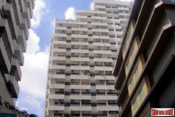 3 Bed, 2 Bath, ApartmentFor Sale, Nana, Bangkok