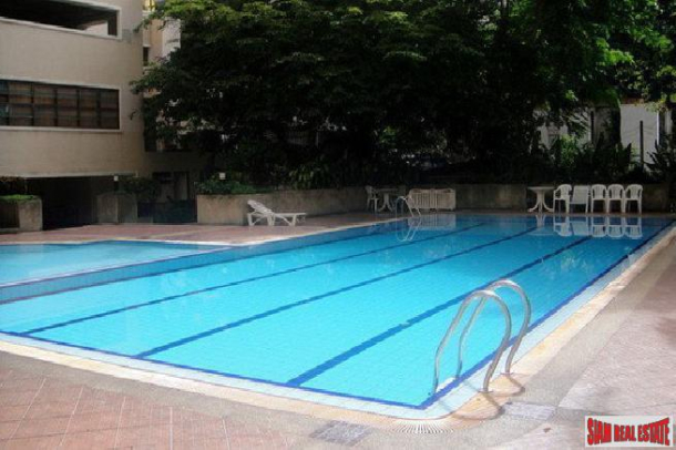 3 Bed, 2 Bath, ApartmentFor Sale, Nana, Bangkok