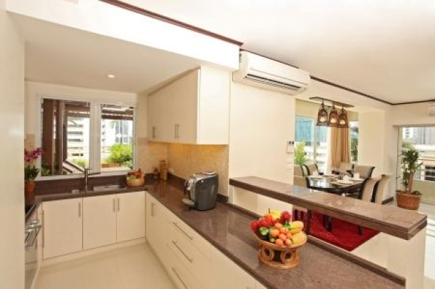 3 Bed, 2 Bath, ApartmentFor Sale, Nana, Bangkok