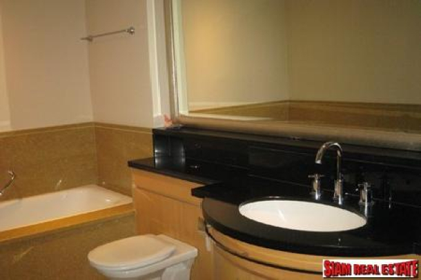 1 Bed, 1 Bath, HouseFor Sale, Silom, Bangkok