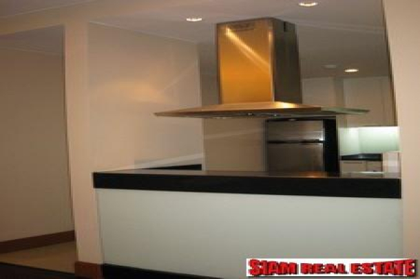 1 Bed, 1 Bath, HouseFor Sale, Silom, Bangkok