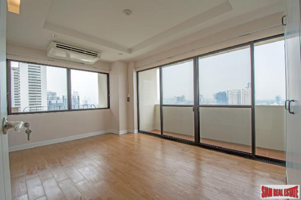 3 Bed, 3 Bath, HouseFor Sale, Ekkamai, Bangkok