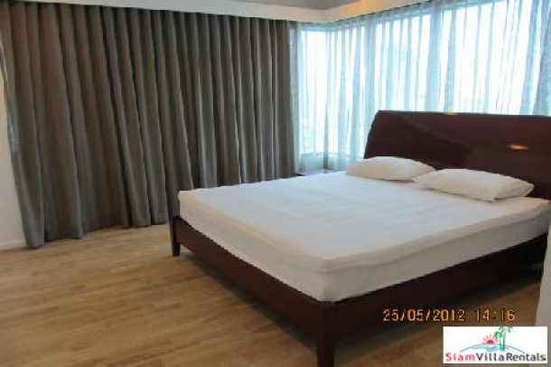 2 Bed, 3 Bath, ApartmentFor Sale, Chitlom, Bangkok