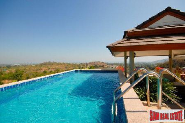 3 Bed, ApartmentFor Sale, South - Hua Hin, Prachuap Khiri Khan