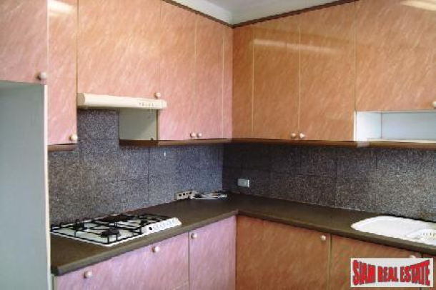 3 Bed, 2 Bath, ApartmentFor Sale, South Pattaya, Chonburi