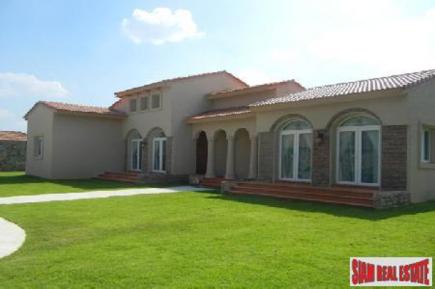 6 Bed, 5 Bath, HouseFor Sale, East Pattaya, Chonburi