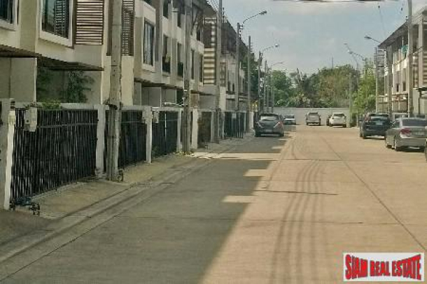 3 Bed, 4 Bath, HouseFor Sale, Bangna, Bangkok