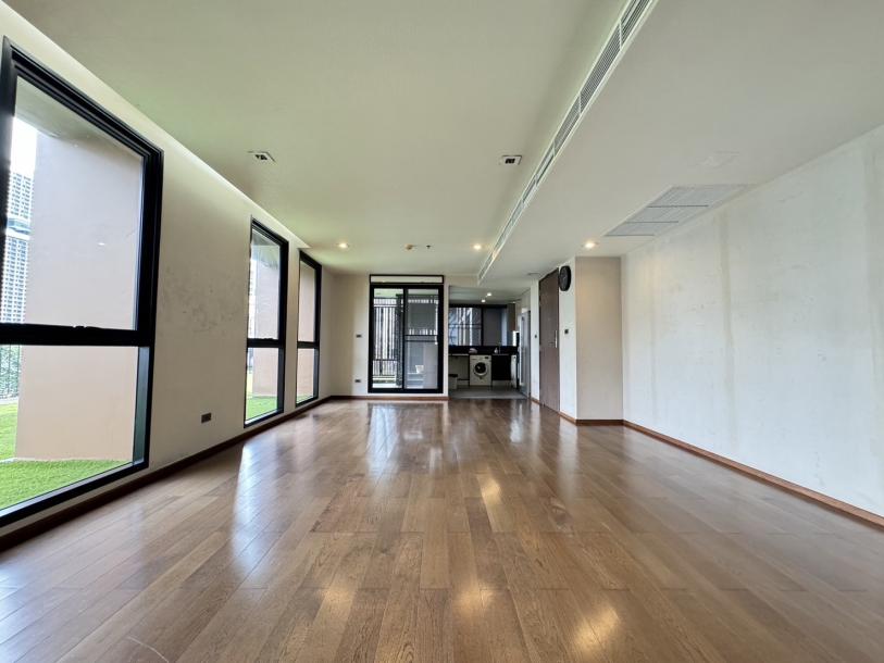 3 Bed, 3 Bath, ApartmentFor Sale, Silom, Bangkok