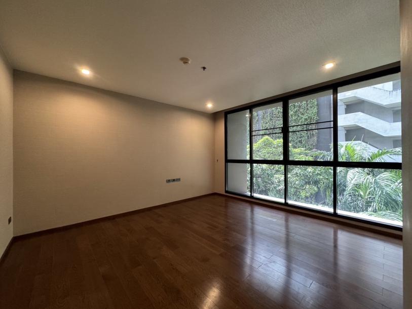 3 Bed, 3 Bath, ApartmentFor Sale, Silom, Bangkok