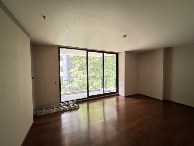 3 Bed, 3 Bath, ApartmentFor Sale, Silom, Bangkok