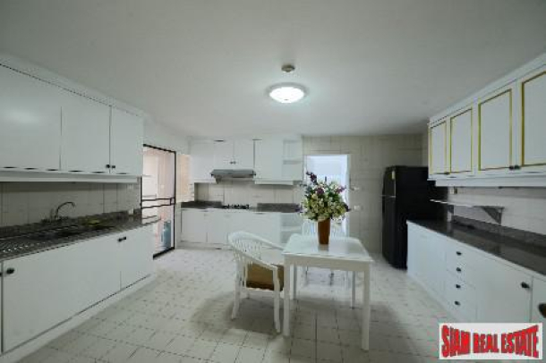 3 Bed, 3 Bath, ApartmentFor Sale, Ekkamai, Bangkok