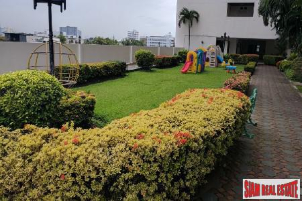 3 Bed, 3 Bath, ApartmentFor Sale, Ekkamai, Bangkok