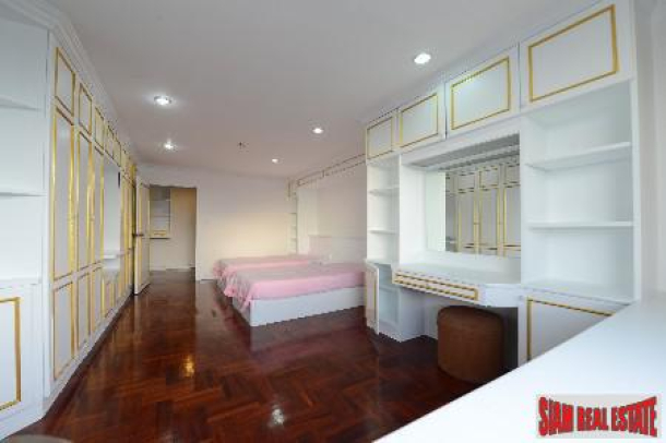 3 Bed, 3 Bath, ApartmentFor Sale, Ekkamai, Bangkok