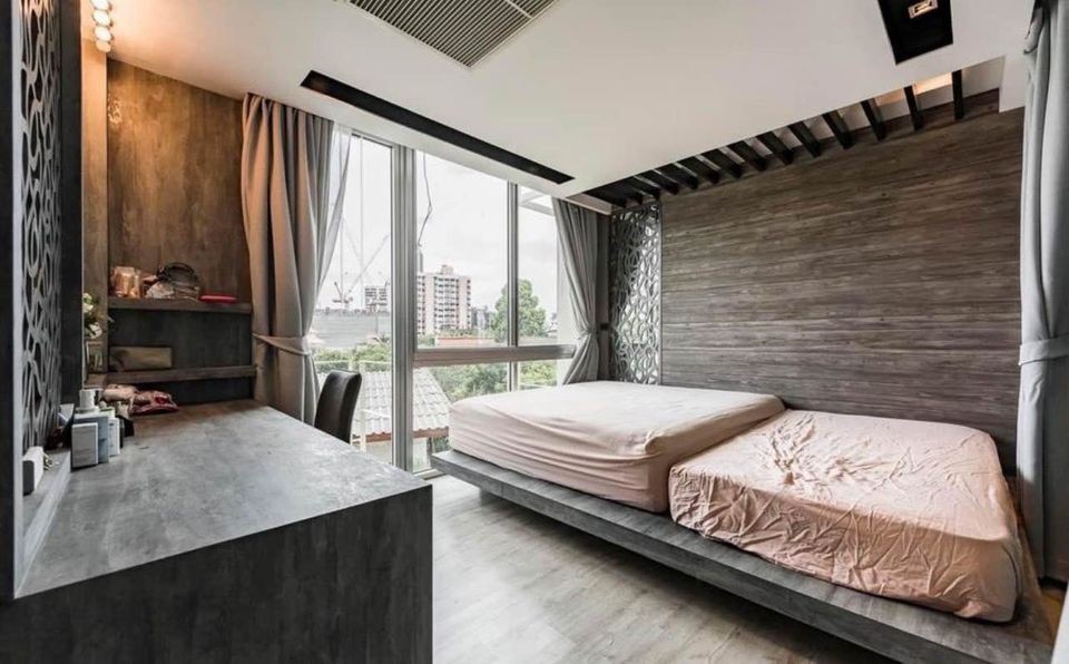 4 Bed, 4 Bath, HouseFor Sale, Silom, Bangkok