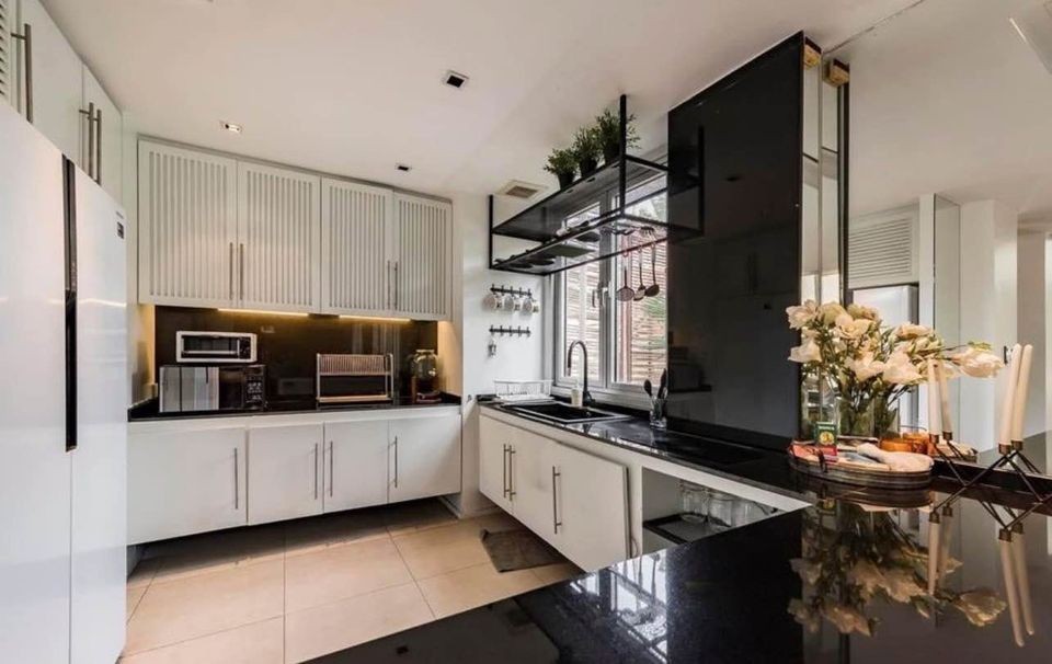 4 Bed, 4 Bath, HouseFor Sale, Silom, Bangkok