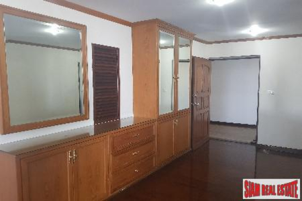 2 Bed, 3 Bath, ApartmentFor Sale, Thong Lo, Bangkok