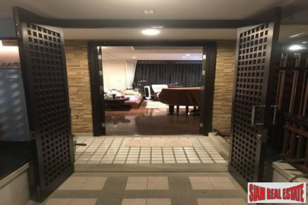 3 Bed, 4 Bath, ApartmentFor Sale, Chong Nonsi, Bangkok