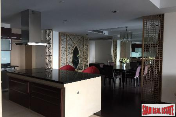 3 Bed, 2 Bath, ApartmentFor Sale, Silom, Bangkok