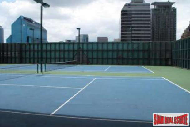 3 Bed, 2 Bath, ApartmentFor Sale, Silom, Bangkok