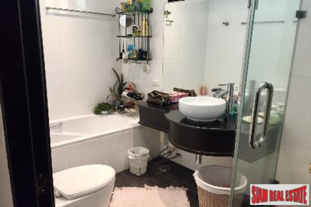 3 Bed, 4 Bath, ApartmentFor Sale, Silom, Bangkok