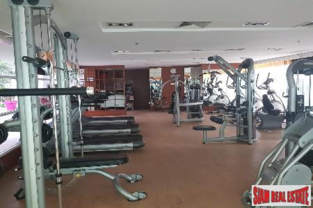 1 Bed, 2 Bath, ApartmentFor Sale, Ratchadamri, Bangkok 1 Bed, 2 Bath, ApartmentFor Sale, Ratchadamri, Bangkok