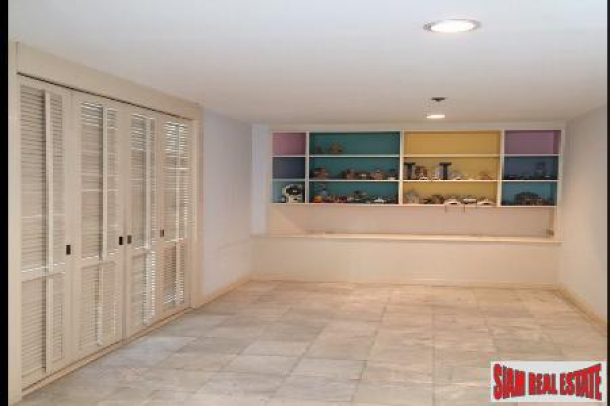 2 Bed, 2 Bath, ApartmentFor Sale, Thong Lo, Bangkok