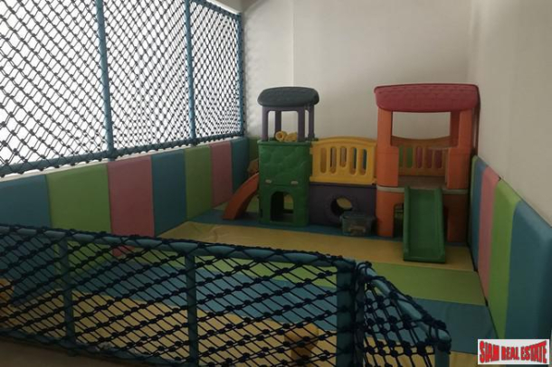 2 Bed, 2 Bath, ApartmentFor Sale, Ratchadamri, Bangkok 2 Bed, 2 Bath, ApartmentFor Sale, Ratchadamri, Bangkok