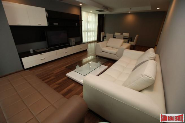 2 Bed, 2 Bath, ApartmentFor Sale, Ratchadamri, Bangkok 2 Bed, 2 Bath, ApartmentFor Sale, Ratchadamri, Bangkok