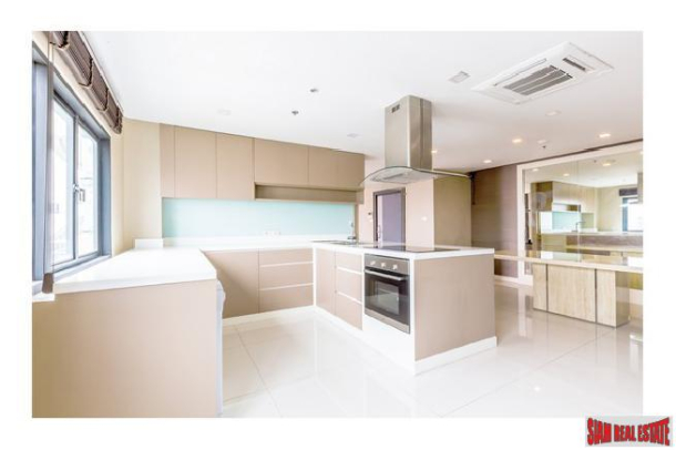 2 Bed, 2 Bath, ApartmentFor Sale, Thong Lo, Bangkok