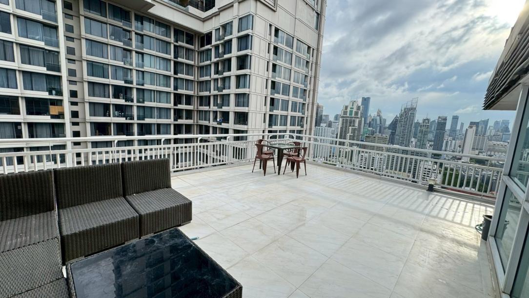 2 Bed, 1 Bath, ApartmentFor Sale, Asok, Bangkok