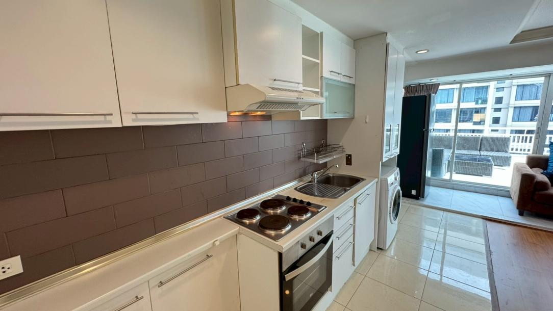 2 Bed, 1 Bath, ApartmentFor Sale, Asok, Bangkok