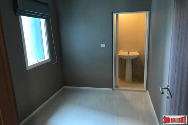 3 Bed, 4 Bath, ApartmentFor Sale, Saphan Tak Sin, Bangkok 3 Bed, 4 Bath, ApartmentFor Sale, Saphan Tak Sin, Bangkok