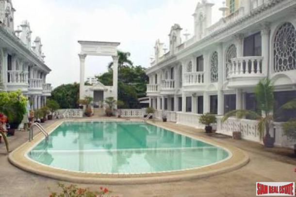 3 Bed, 4 Bath, HouseFor Sale, Sukhumvit Soi 21-39, Bangkok