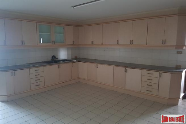 3 Bed, 4 Bath, ApartmentFor Sale, Ekkamai, Bangkok 3 Bed, 4 Bath, ApartmentFor Sale, Ekkamai, Bangkok