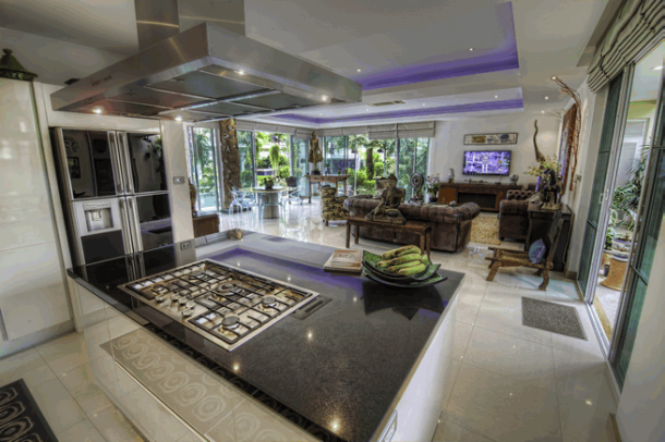 4 Bed, 4 Bath, HouseFor Sale, East Pattaya, Chonburi 4 Bed, 4 Bath, HouseFor Sale, East Pattaya, Chonburi