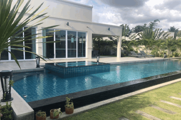 3 Bed, 3 Bath, HouseFor Sale, East Pattaya, Chonburi 3 Bed, 3 Bath, HouseFor Sale, East Pattaya, Chonburi