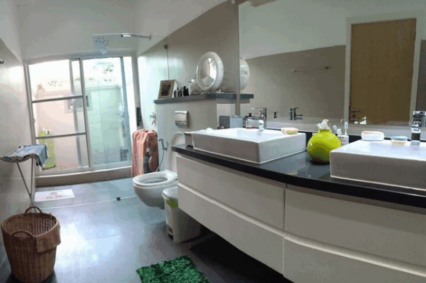3 Bed, 3 Bath, HouseFor Sale, East Pattaya, Chonburi 3 Bed, 3 Bath, HouseFor Sale, East Pattaya, Chonburi