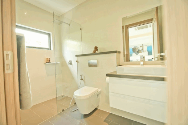 4 Bed, 4 Bath, HouseFor Sale, East Pattaya, Chonburi 4 Bed, 4 Bath, HouseFor Sale, East Pattaya, Chonburi