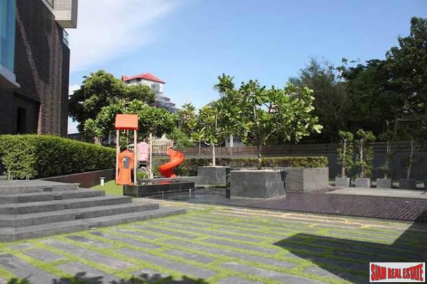 4 Bed, 2 Bath, ApartmentFor Sale, Jomtien, Chonburi