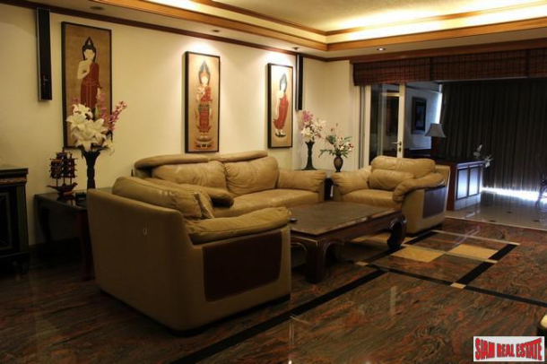 3 Bed, 2 Bath, ApartmentFor Sale, Na Jomtien, Chonburi 3 Bed, 2 Bath, ApartmentFor Sale, Na Jomtien, Chonburi