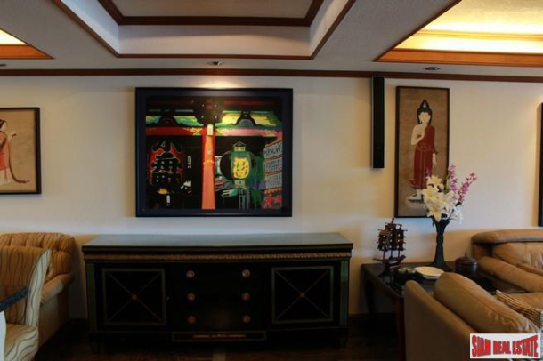 3 Bed, 2 Bath, ApartmentFor Sale, Na Jomtien, Chonburi 3 Bed, 2 Bath, ApartmentFor Sale, Na Jomtien, Chonburi