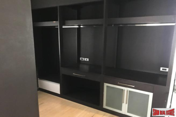 1 Bed, 2 Bath, ApartmentFor Sale, Asok, Bangkok