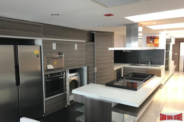 1 Bed, 2 Bath, ApartmentFor Sale, Asok, Bangkok