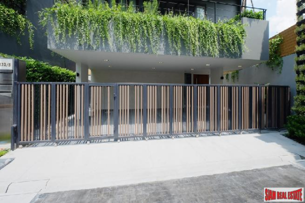 4 Bed, 4 Bath, HouseFor Sale, Ekkamai, Bangkok 4 Bed, 4 Bath, HouseFor Sale, Ekkamai, Bangkok