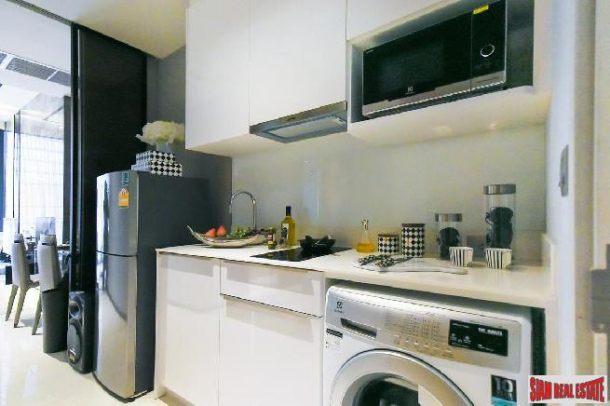 1 Bed, 1 Bath, ApartmentFor Sale, Silom, Bangkok 1 Bed, 1 Bath, ApartmentFor Sale, Silom, Bangkok