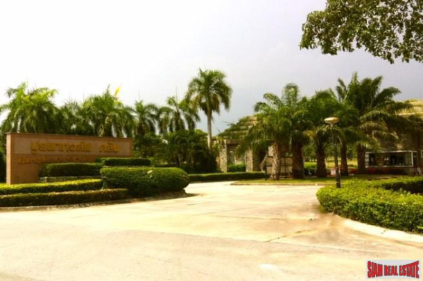 5 Bed, 5 Bath, HouseFor Sale, Other, Chonburi 5 Bed, 5 Bath, HouseFor Sale, Other, Chonburi