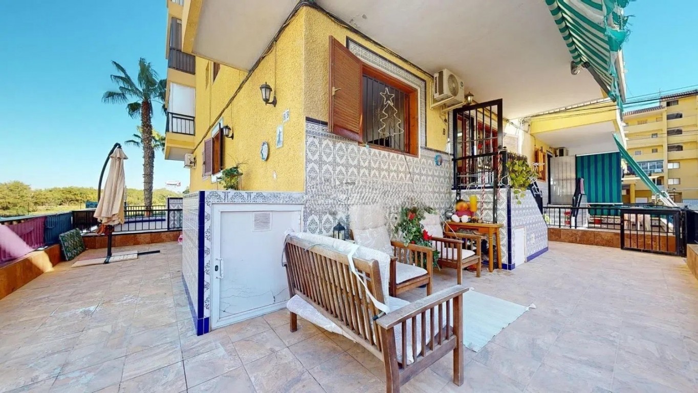 2 Bed, 1 Bath, ApartmentFor Sale, La Mata, Alicante